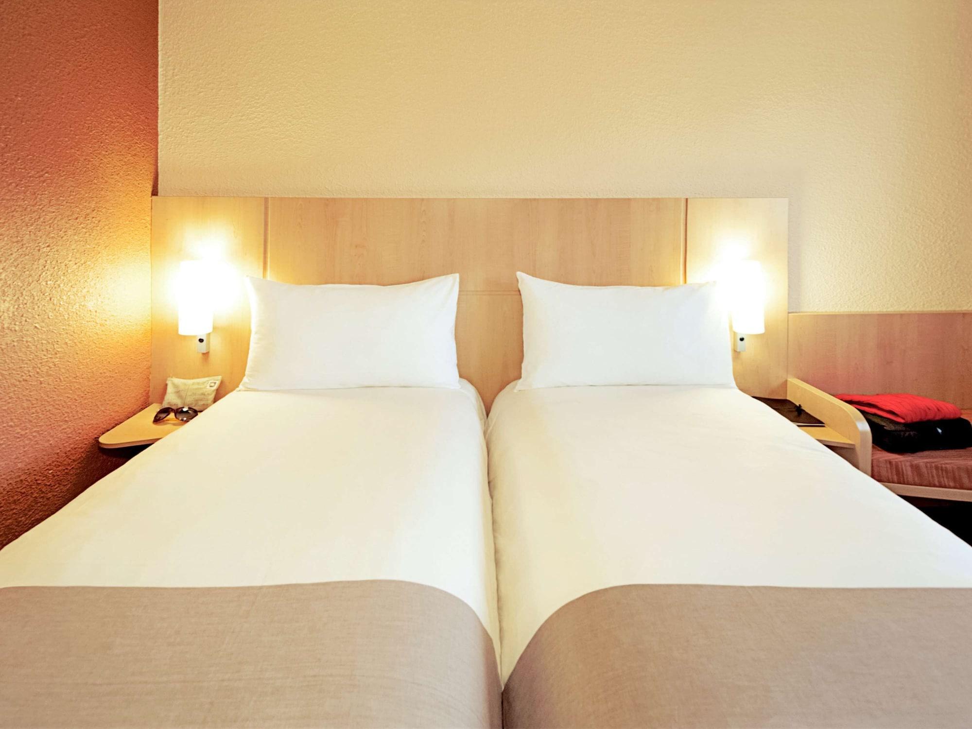 Ibis Poitiers Sud Hotel Exterior foto