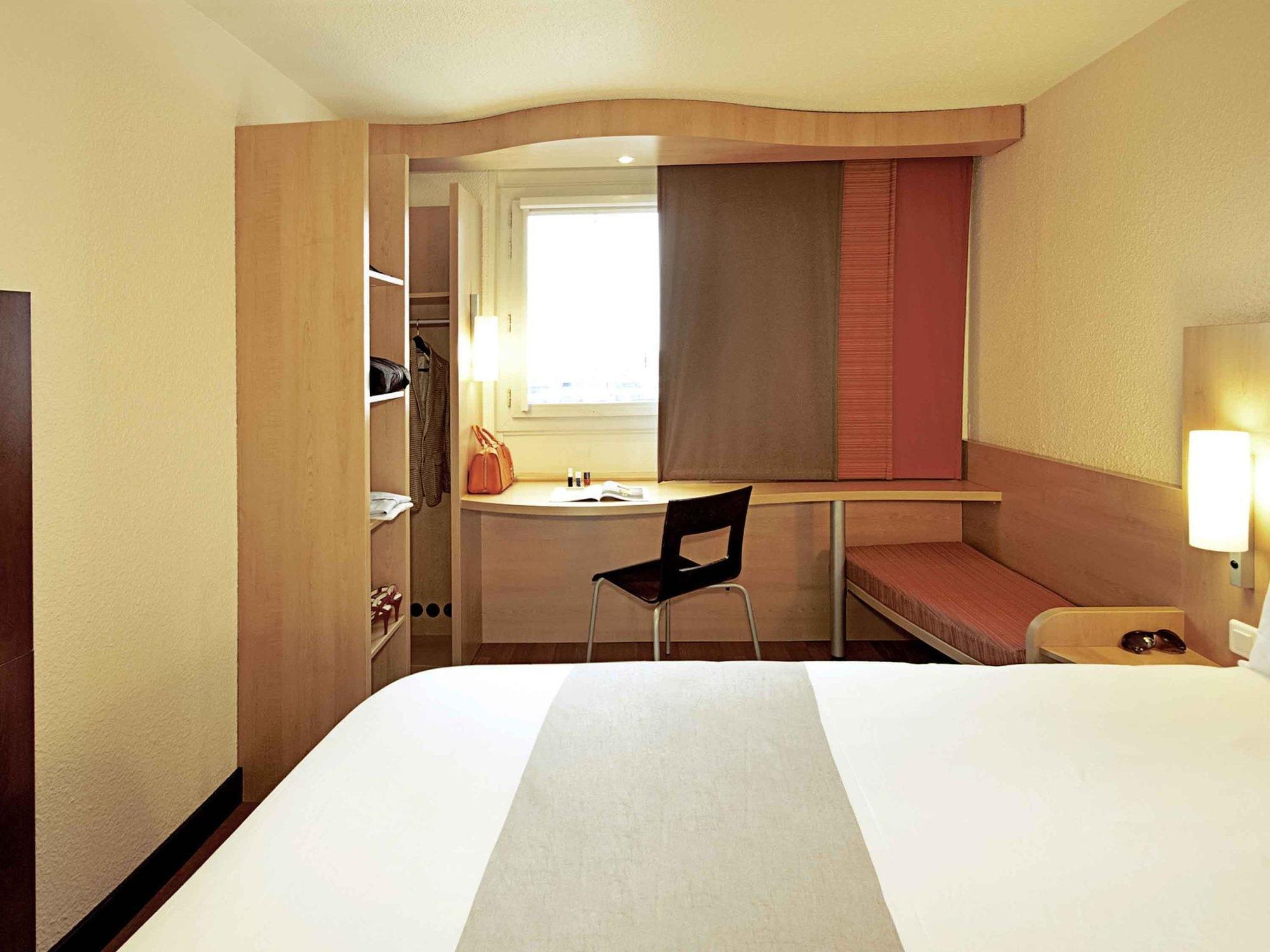 Ibis Poitiers Sud Hotel Exterior foto
