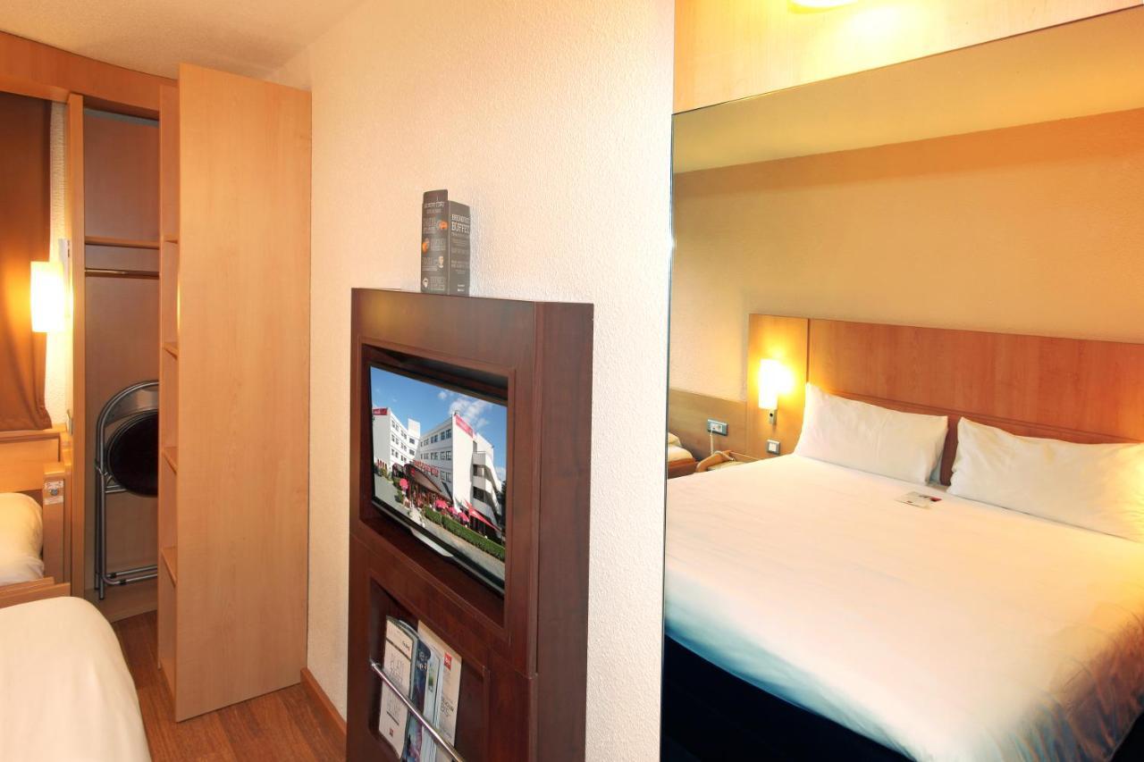 Ibis Poitiers Sud Hotel Quarto foto